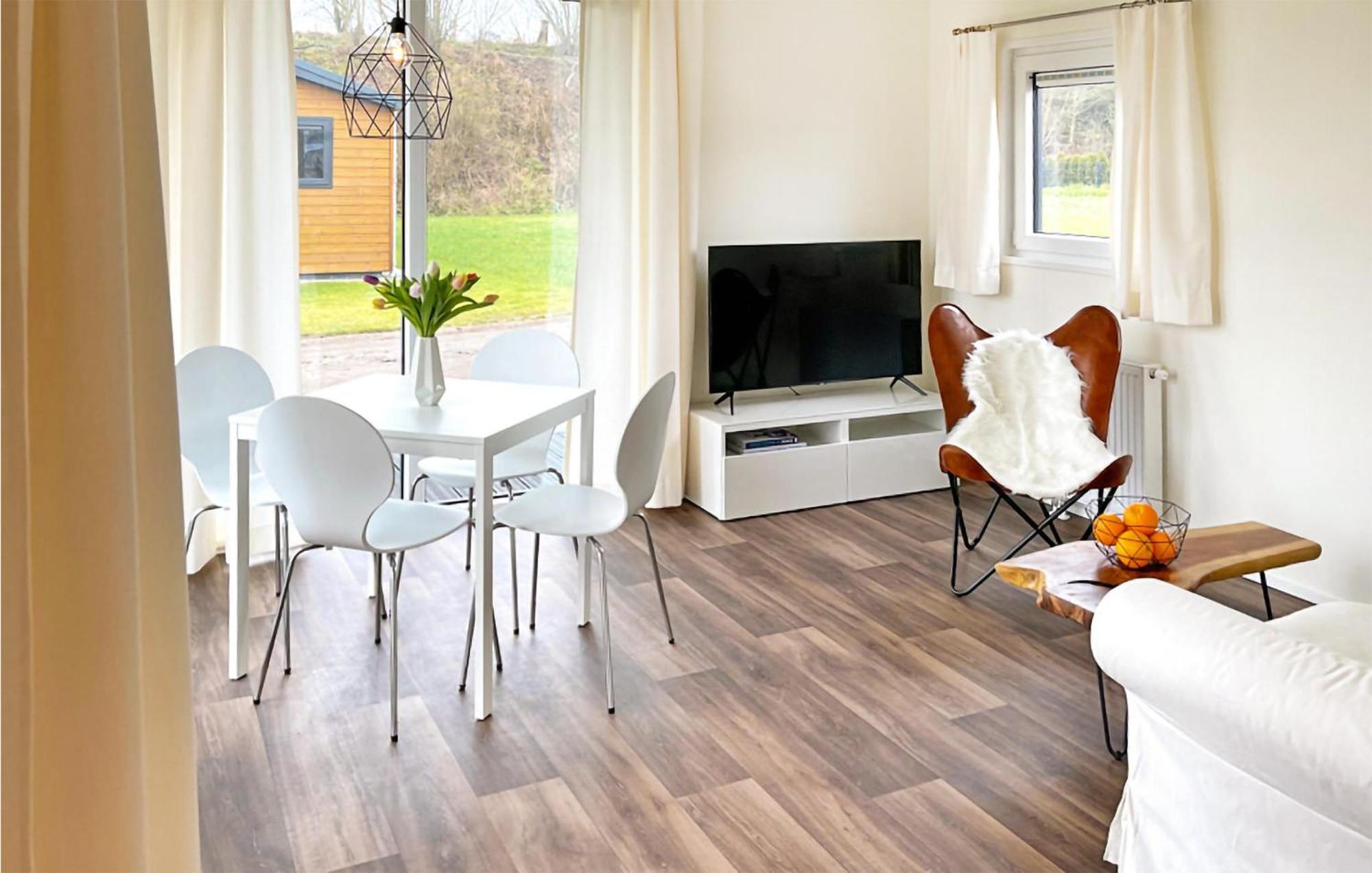 Gorgeous Home In Suesel With Wifi Susel Bagian luar foto