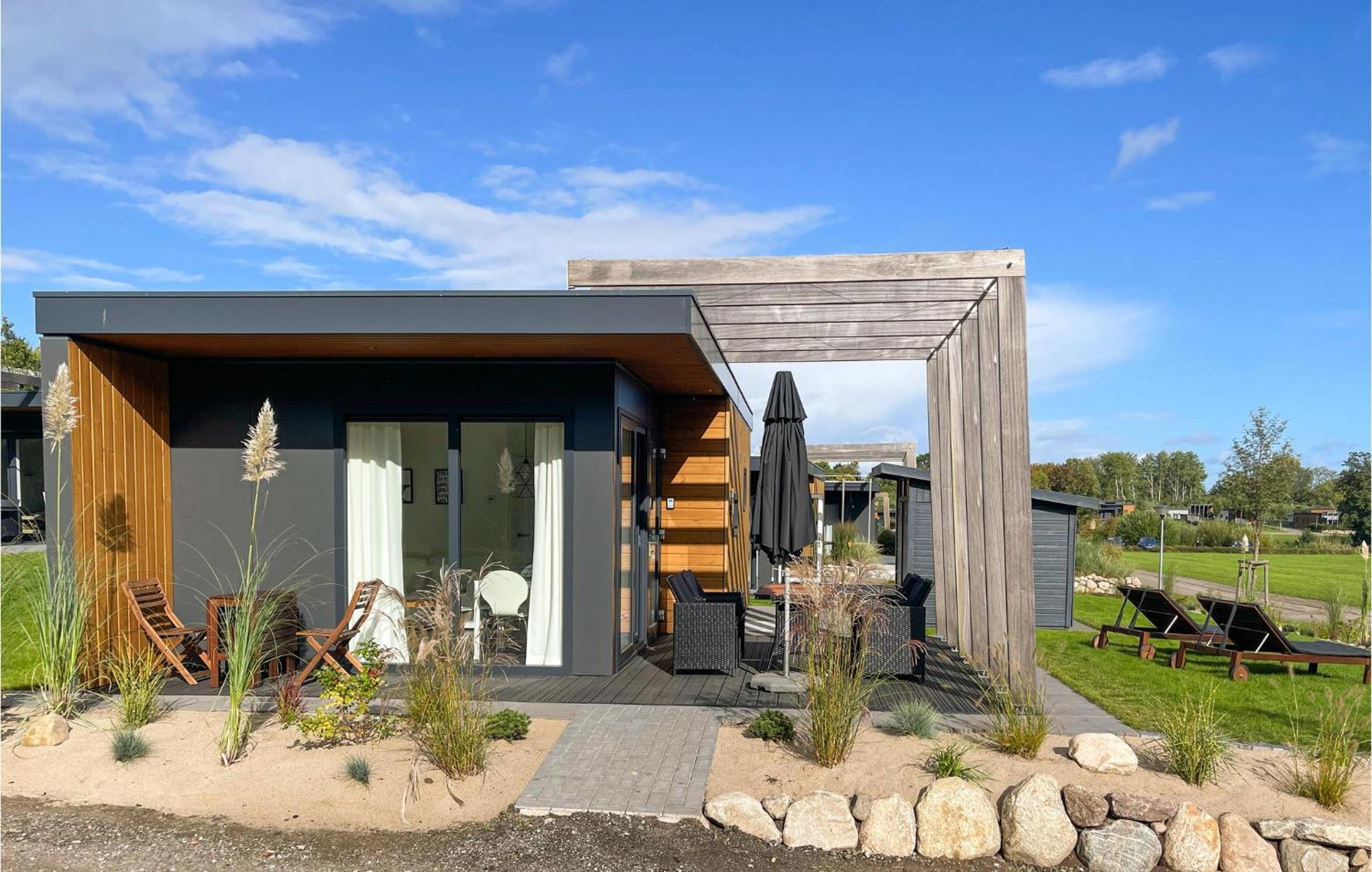 Gorgeous Home In Suesel With Wifi Susel Bagian luar foto